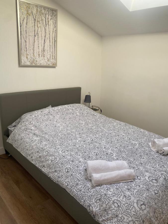 2 Bedroom Central Apartment Leek Εξωτερικό φωτογραφία